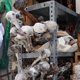 Lamaföten auf dem Hexenmarkt in La Paz  Lamaföten auf dem Hexenmarkt in La Paz