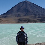 Im Hintergrund der Vulkan  Im Hintergrund der Vulkan